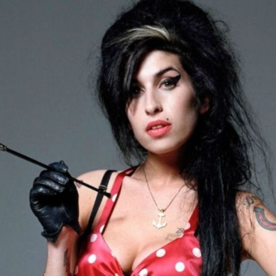 Artista: Amy Winehouse