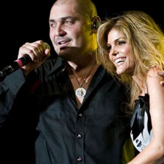 Artista: Ana Barbara ft Reyli