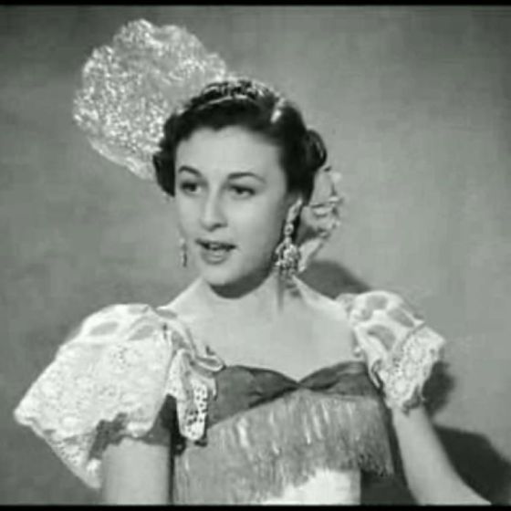 Artista: Lolita Sevilla