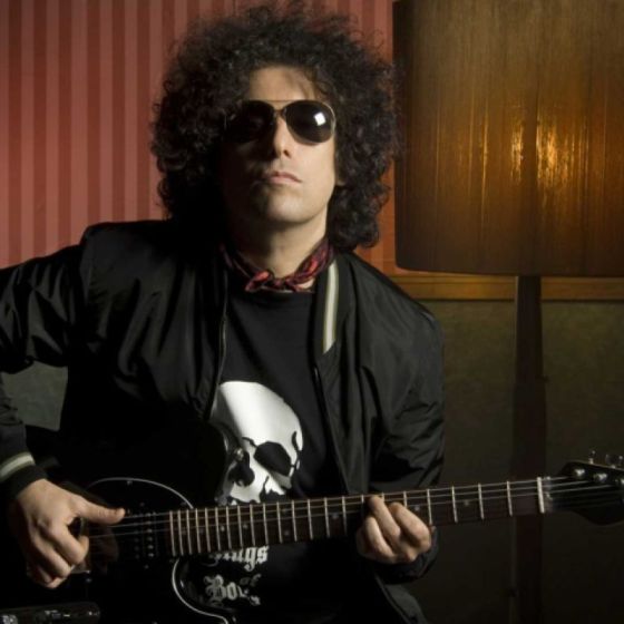 Artist: Andres Calamaro
