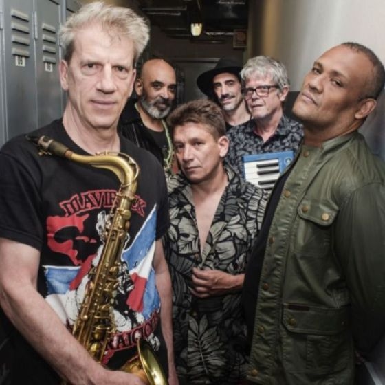 Artist: Los Abuelos de la nada