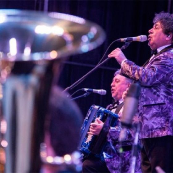 Artist: Los Palmeras ft La Filarmonica de Santa Fe