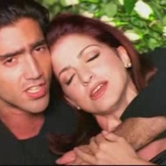 Artist: Alejandro Fernandez ft Gloria Estefan